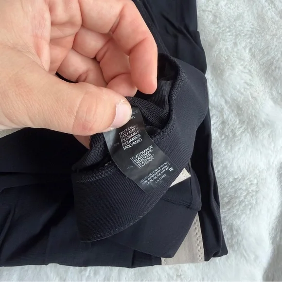 SHAN Canada Two Tone Pants Women’s Size 6 - Picture 4 of 8